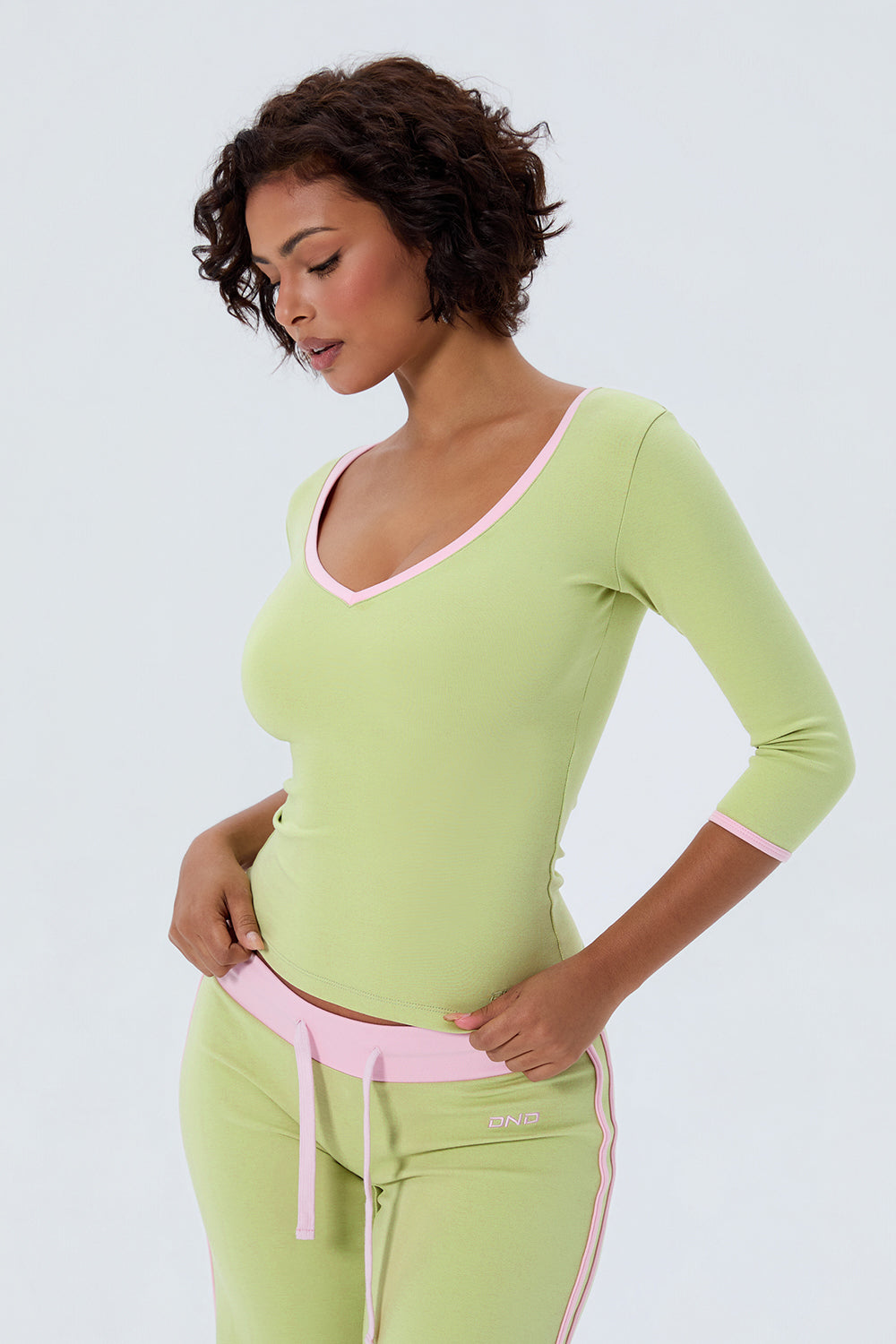 Cotton V-Neck Quarter Sleeve